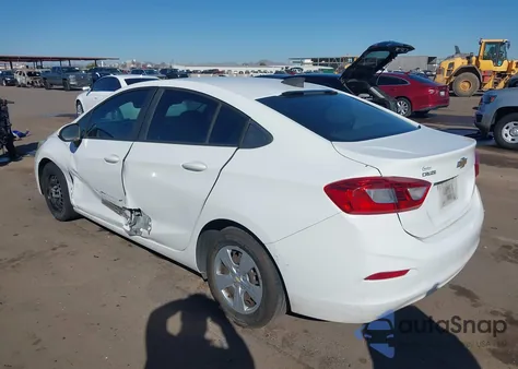 2018 Chevrolet Cruze Ls Auto z USA, uszkodzony, nr VIN 1G1BC5SM8J7122409